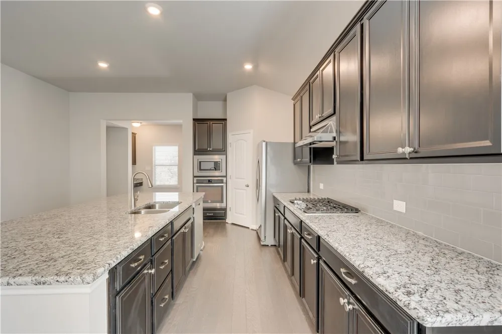 2504 Hat Bender Loop Round Rock, TX 78664