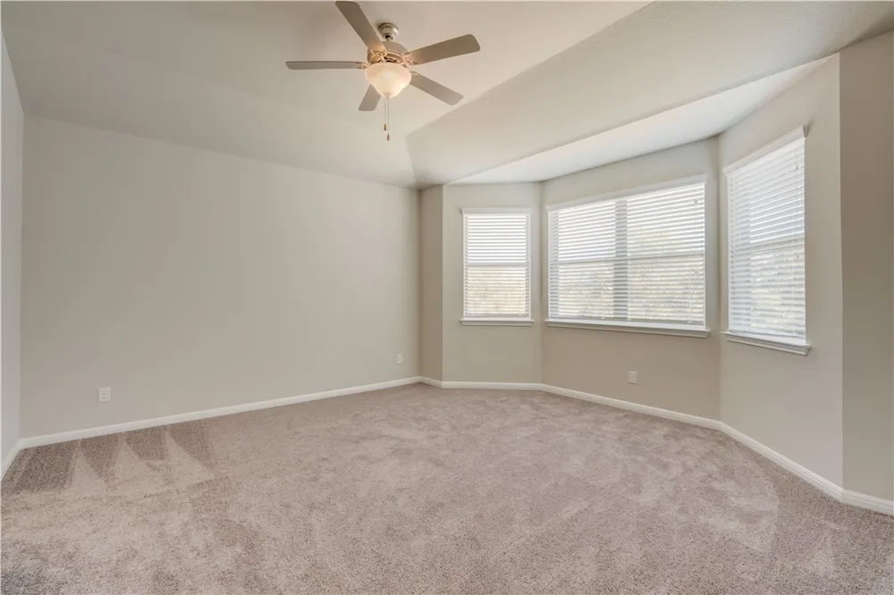 2504 Hat Bender Loop Round Rock, TX 78664