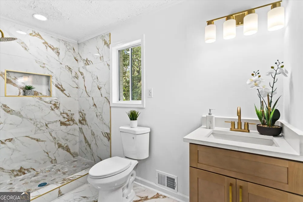 4607 Bexley DR Stone Mountain, GA 30083