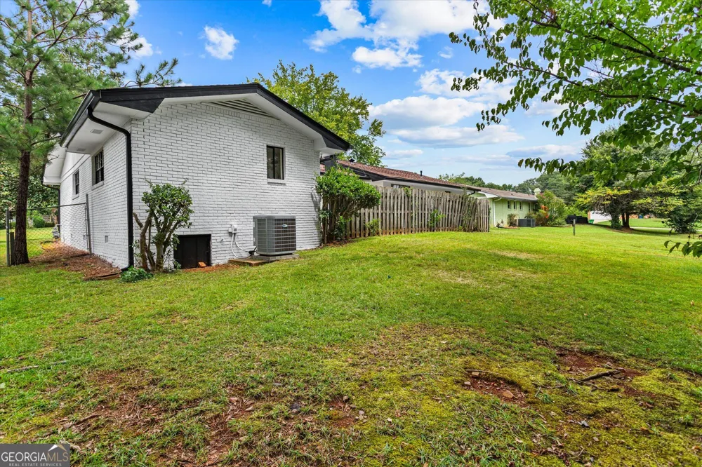 4607 Bexley DR Stone Mountain, GA 30083