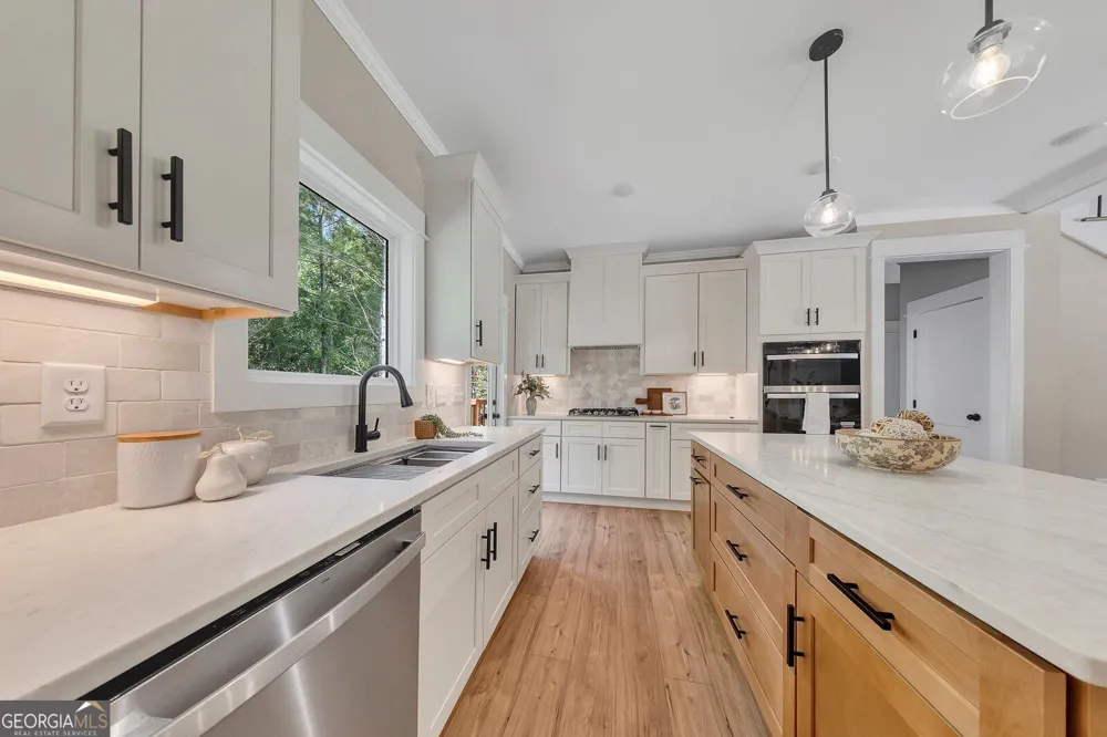 161 Ambrose DR Jasper, GA 30143