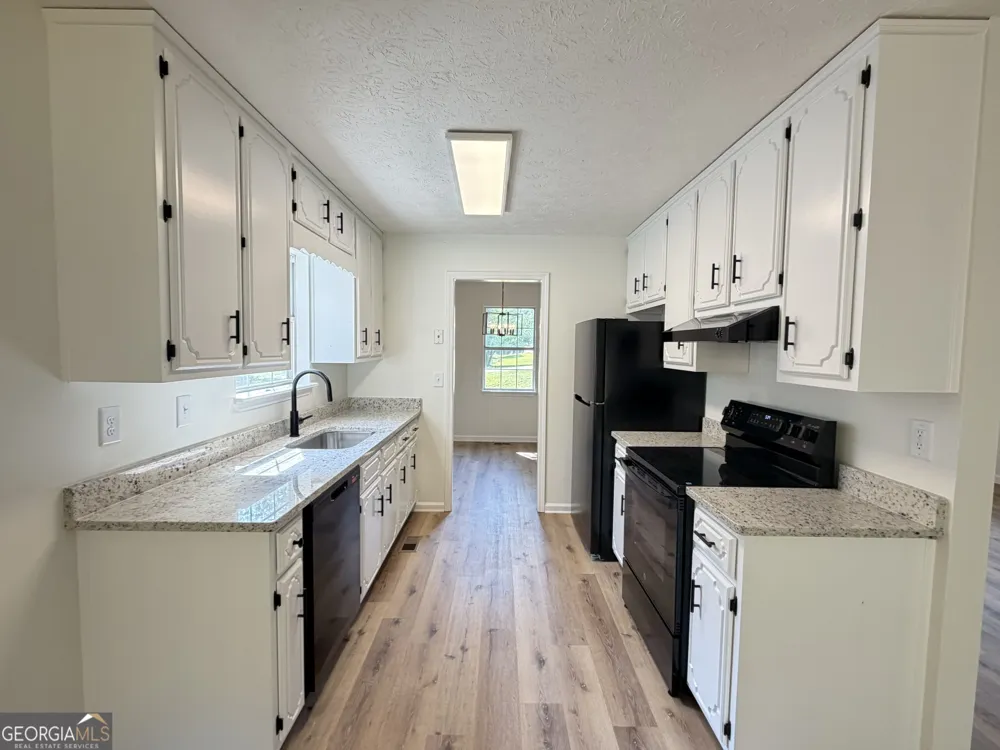 1730 Bullock DR Loganville, GA 30052
