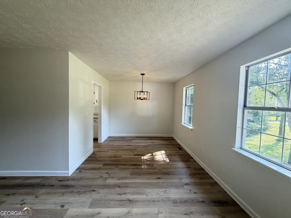 1730 Bullock DR Loganville, GA 30052