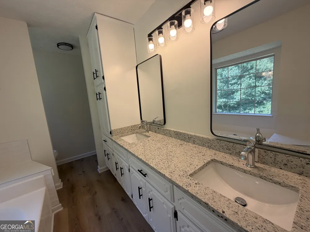 1730 Bullock DR Loganville, GA 30052