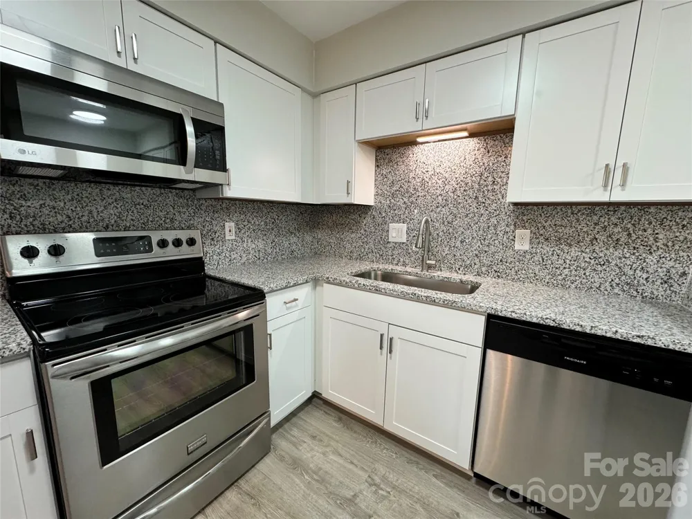 1906 Mereview Court #8 Charlotte, NC 28210