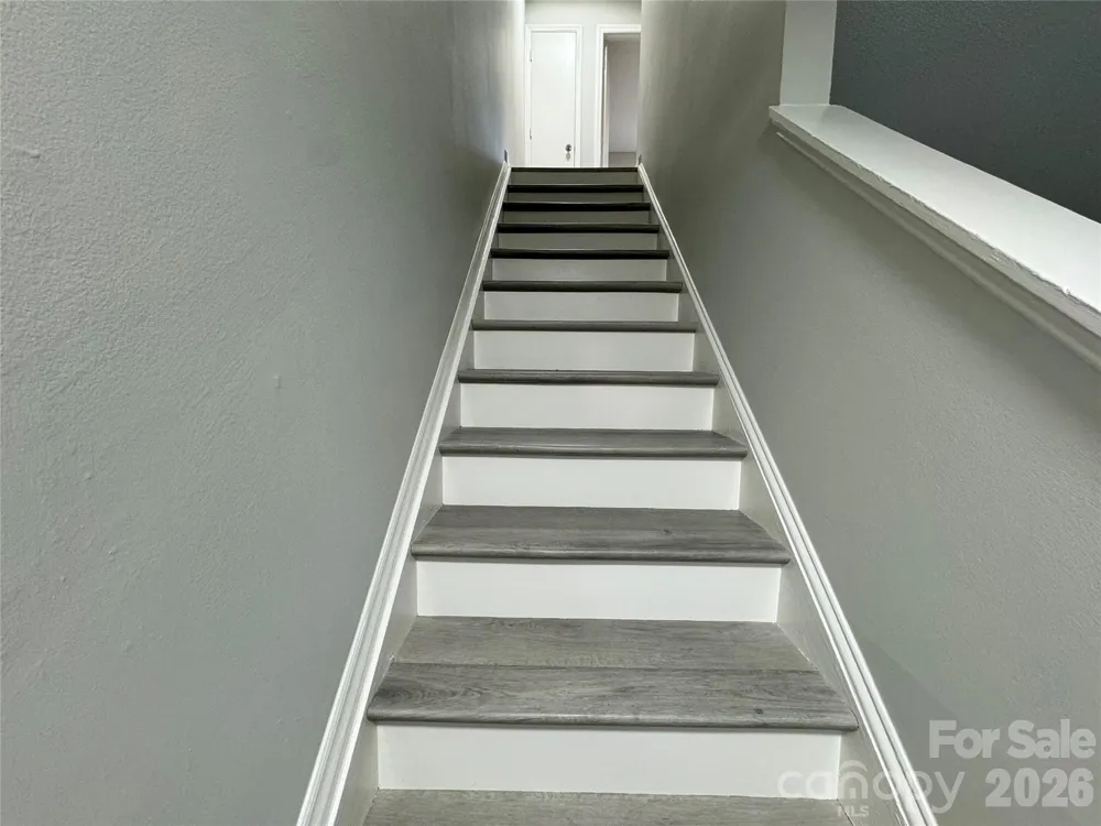 1906 Mereview Court #8 Charlotte, NC 28210