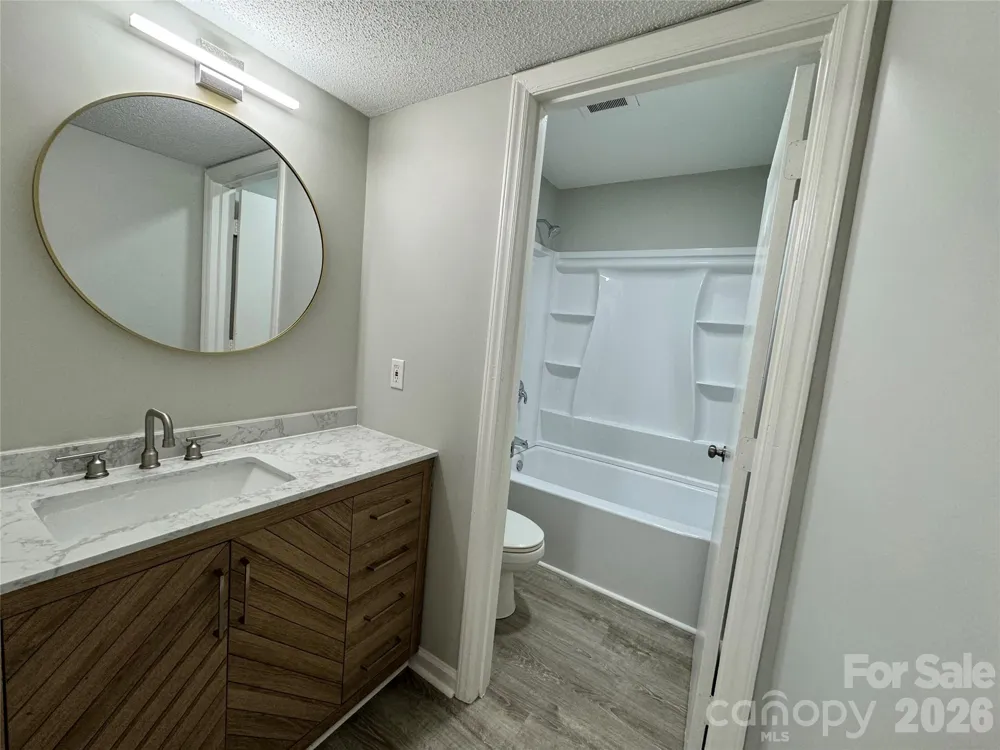1906 Mereview Court #8 Charlotte, NC 28210