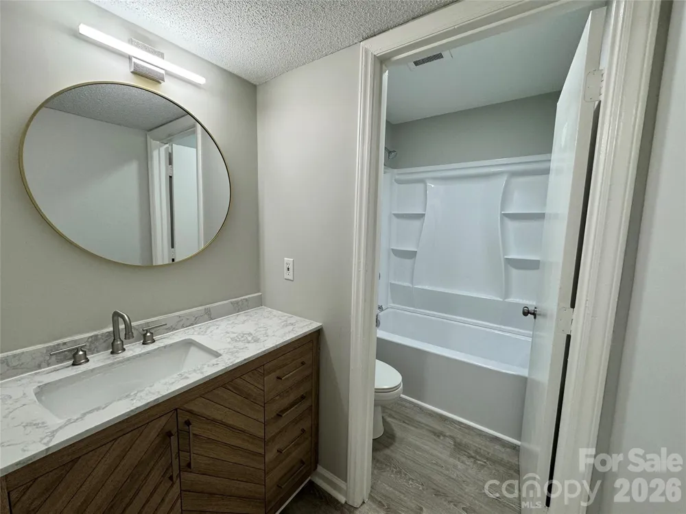 1906 Mereview Court #8 Charlotte, NC 28210