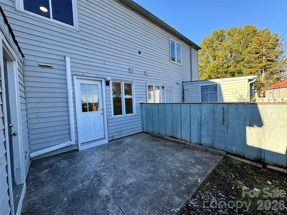 1906 Mereview Court #8 Charlotte, NC 28210
