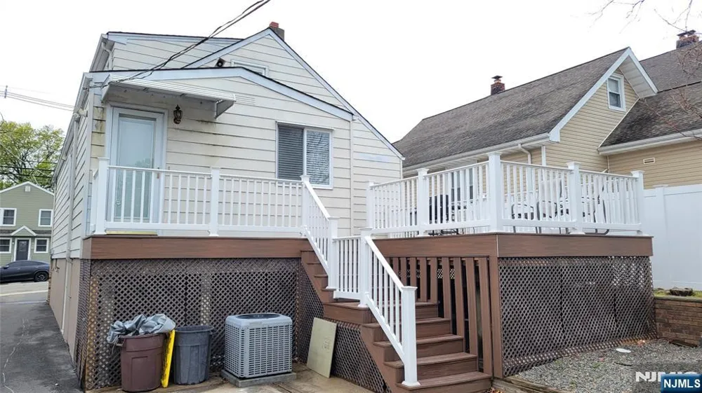 749 Ten Eyck Avenue Lyndhurst, NJ 07071