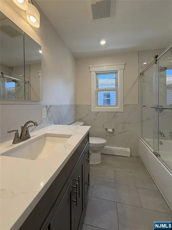 682 Valley Brook Avenue 2 Lyndhurst, NJ 07071