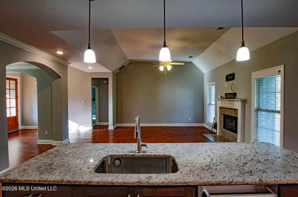 866 Craft Road Hernando, MS 38632