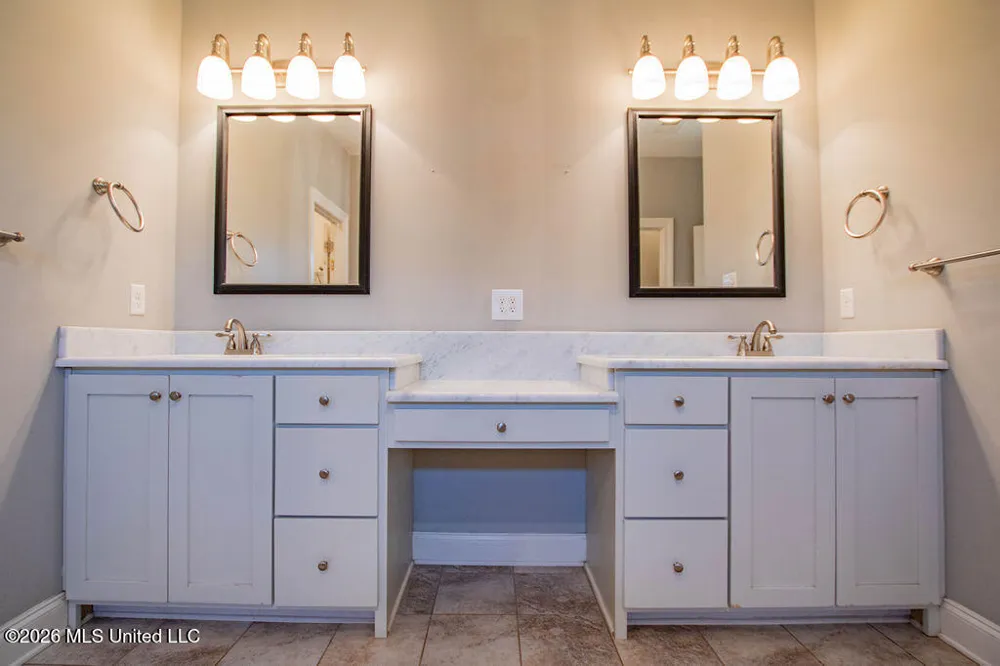 866 Craft Road Hernando, MS 38632