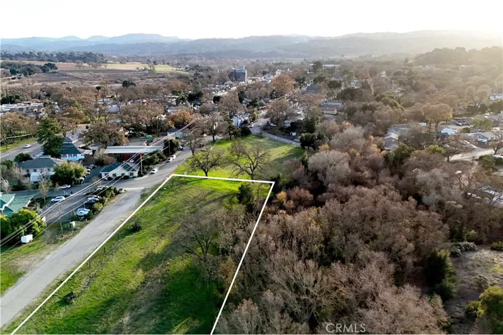 42 Old County Templeton, CA 93465