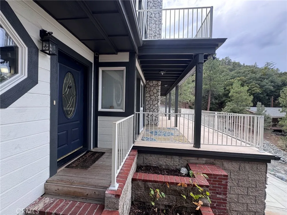 5260 Desert View Lane Wrightwood, CA 92397