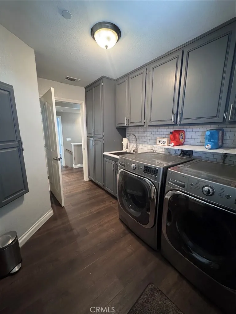 5260 Desert View Lane Wrightwood, CA 92397