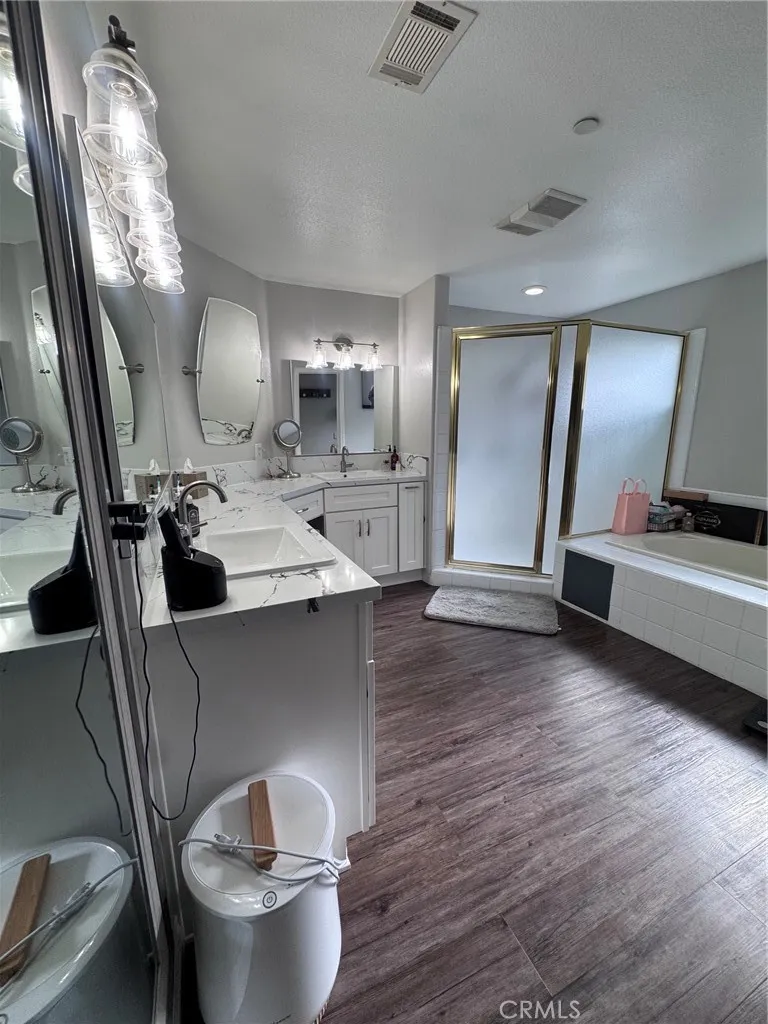 5260 Desert View Lane Wrightwood, CA 92397