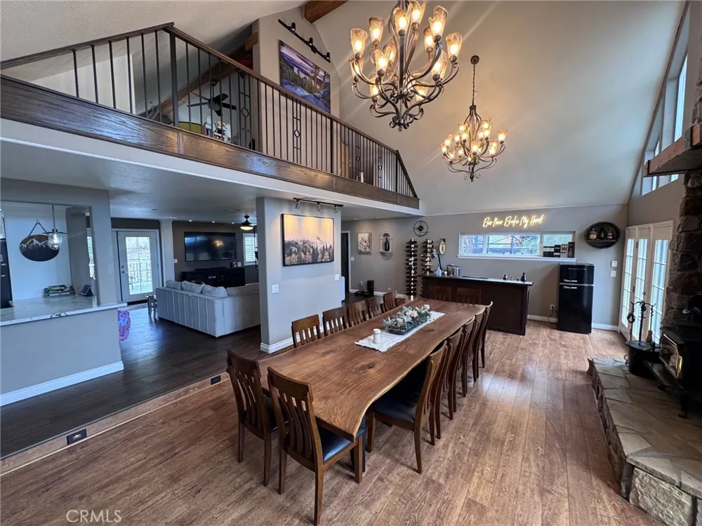 5260 Desert View Lane Wrightwood, CA 92397
