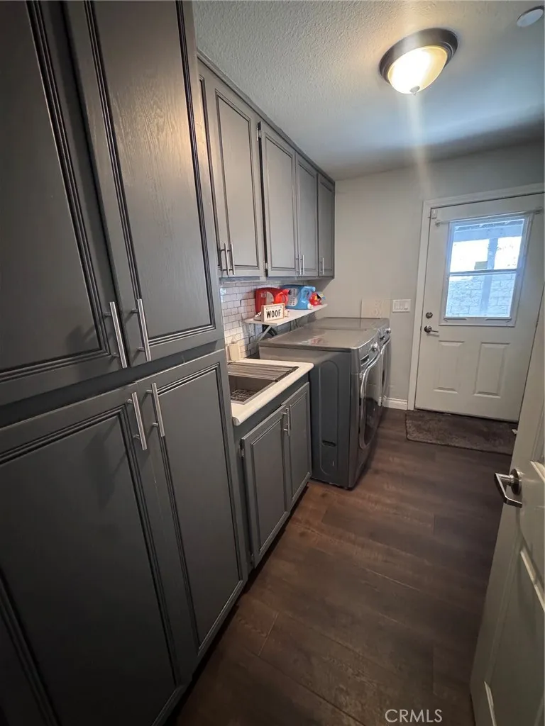 5260 Desert View Lane Wrightwood, CA 92397