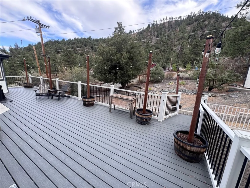 5260 Desert View Lane Wrightwood, CA 92397