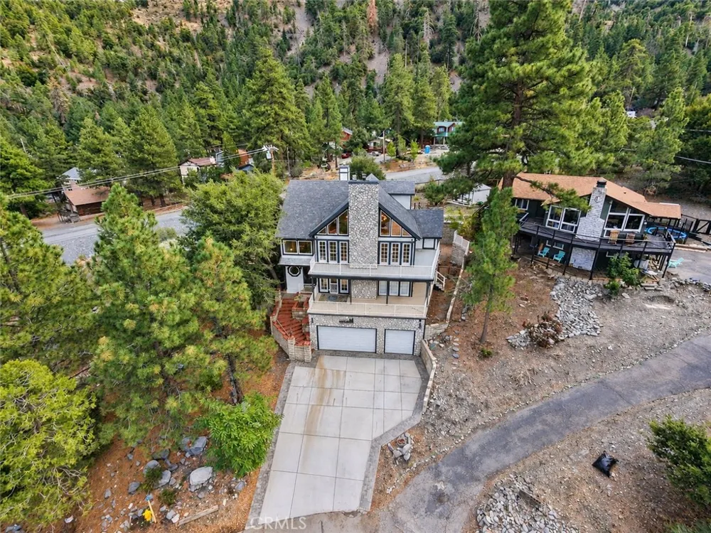 5260 Desert View Lane Wrightwood, CA 92397