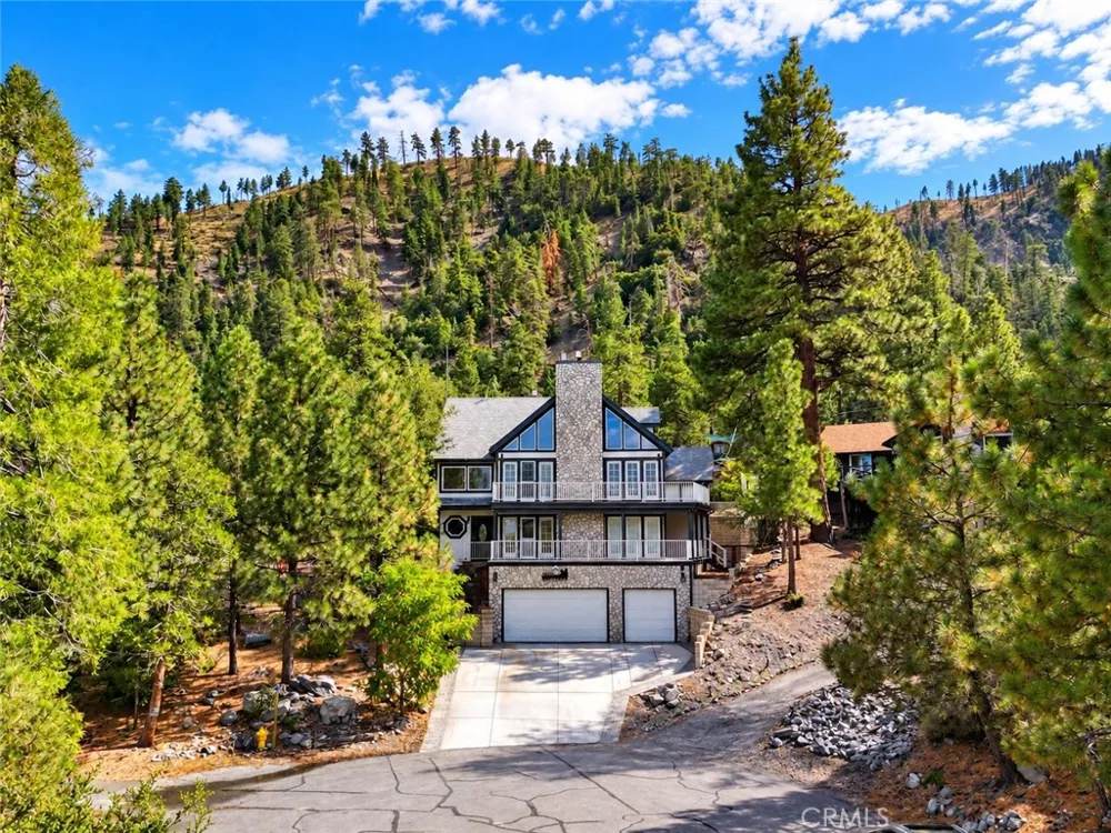 5260 Desert View Lane Wrightwood, CA 92397