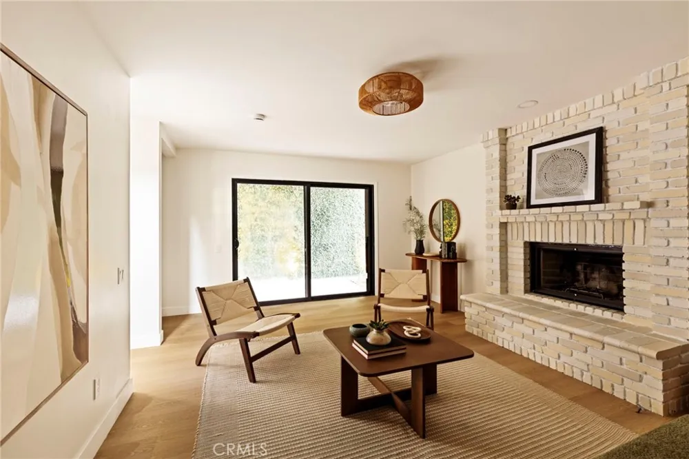 2441 Lyric Avenue Los Angeles, CA 90027