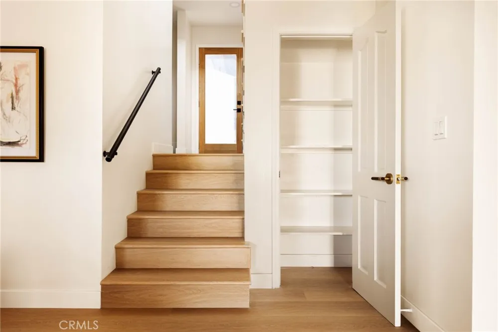 2441 Lyric Avenue Los Angeles, CA 90027