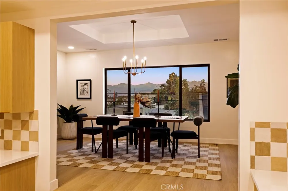 2441 Lyric Avenue Los Angeles, CA 90027