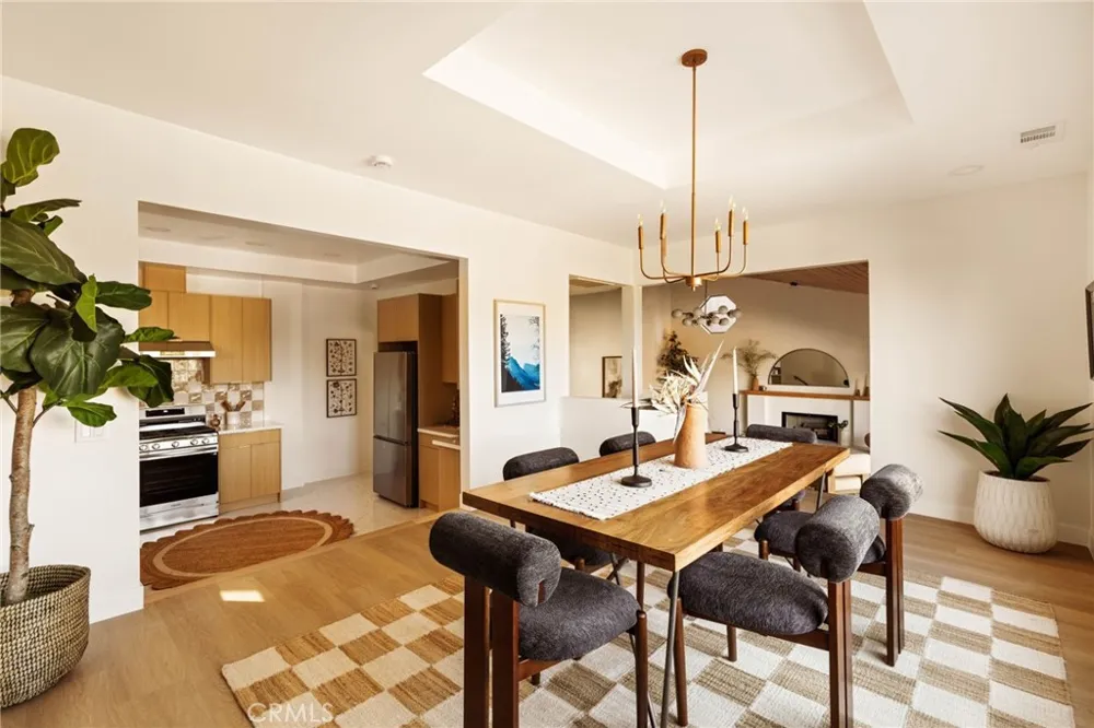 2441 Lyric Avenue Los Angeles, CA 90027