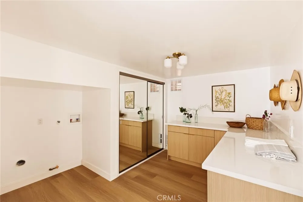 2441 Lyric Avenue Los Angeles, CA 90027