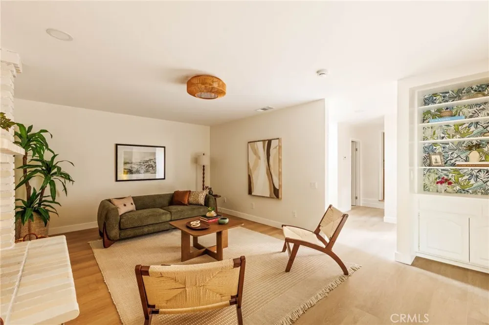 2441 Lyric Avenue Los Angeles, CA 90027
