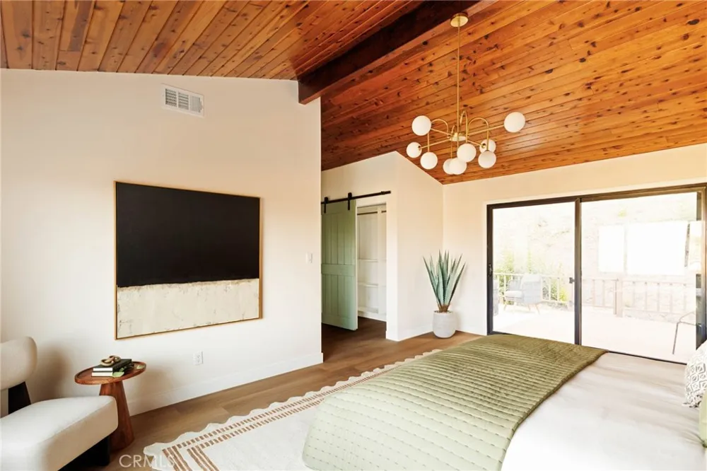 2441 Lyric Avenue Los Angeles, CA 90027
