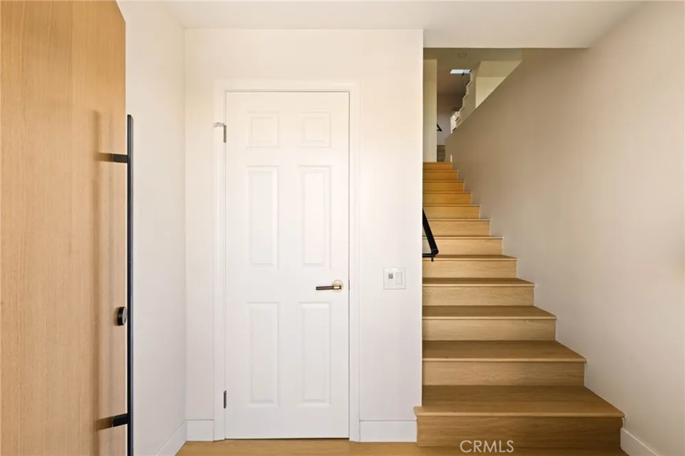 2441 Lyric Avenue Los Angeles, CA 90027