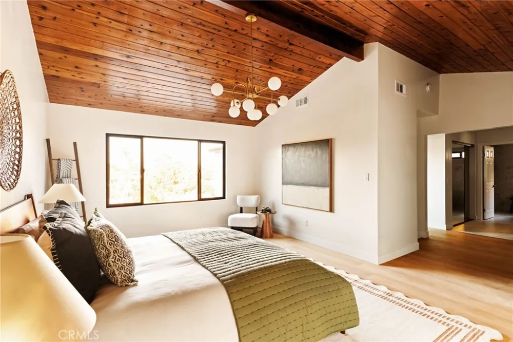 2441 Lyric Avenue Los Angeles, CA 90027