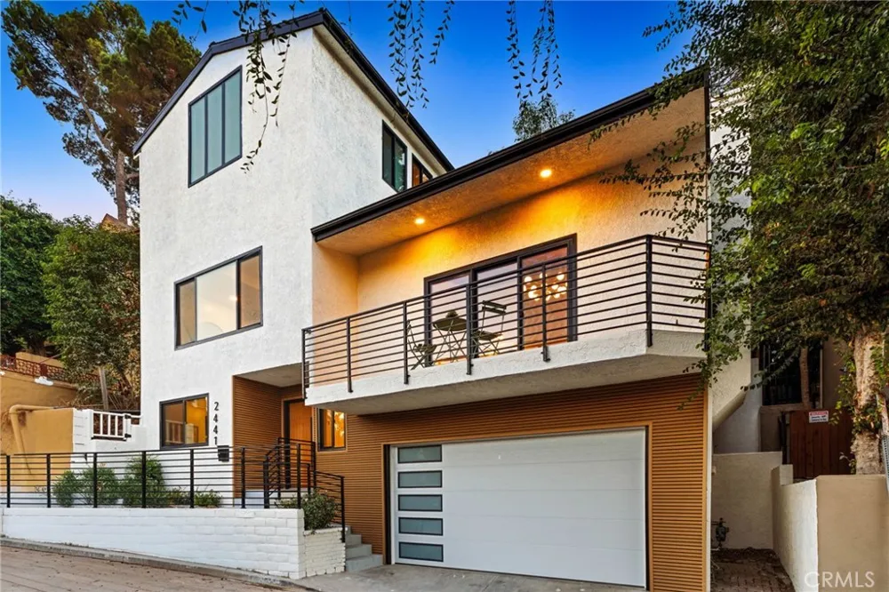 2441 Lyric Avenue Los Angeles, CA 90027