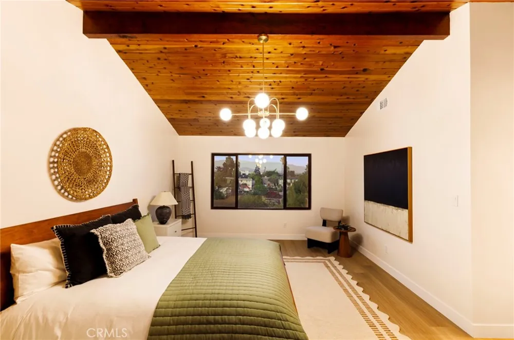 2441 Lyric Avenue Los Angeles, CA 90027