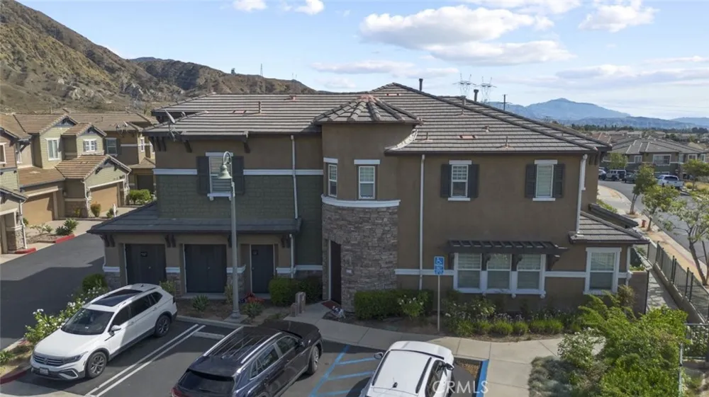 16485 W Nicklaus Drive #120 Sylmar, CA 91342