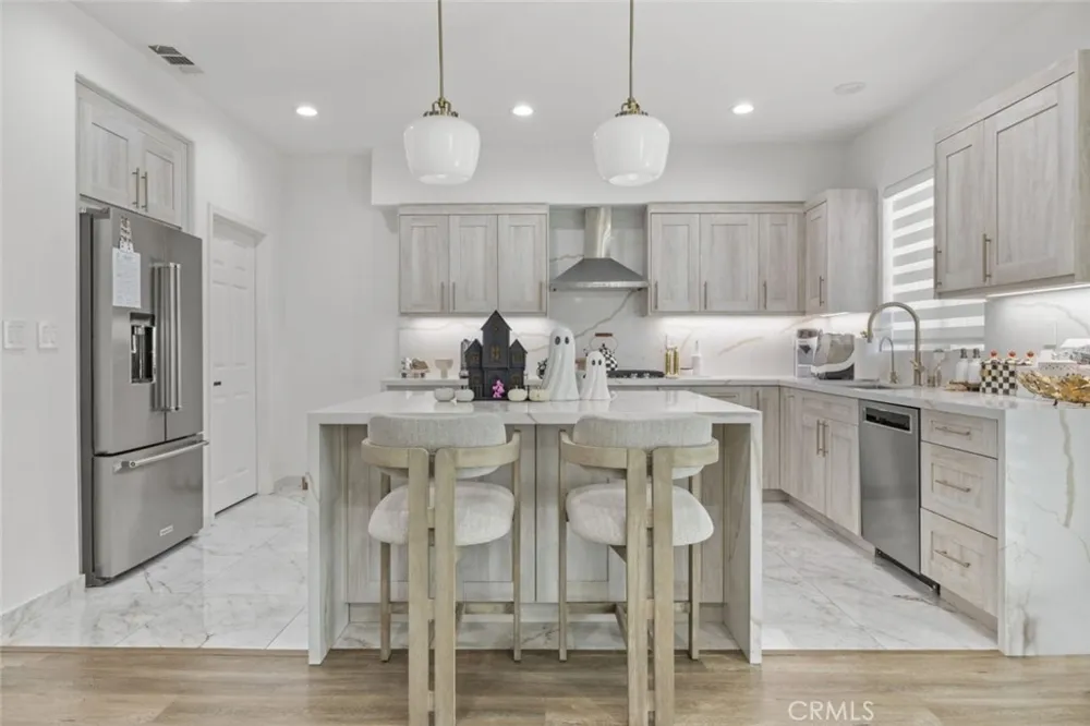 16485 W Nicklaus Drive #120 Sylmar, CA 91342
