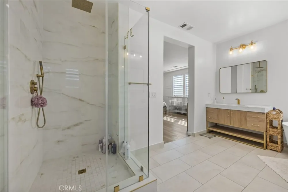 16485 W Nicklaus Drive #120 Sylmar, CA 91342