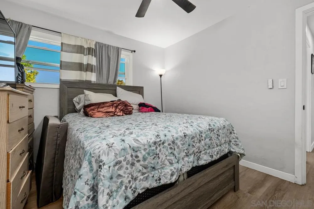 215 r National City, CA 91950