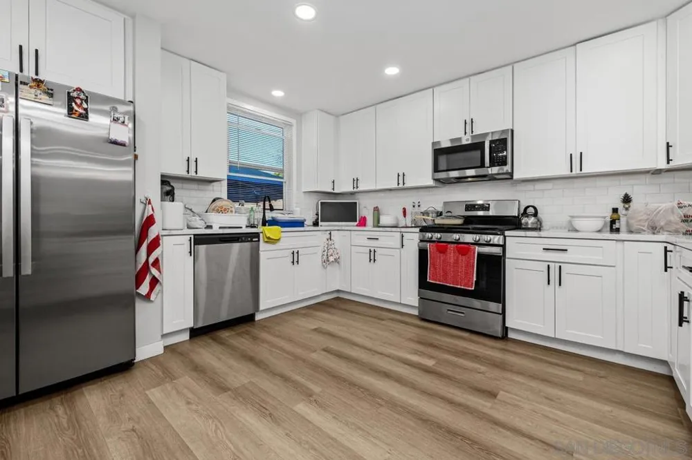 215 r National City, CA 91950