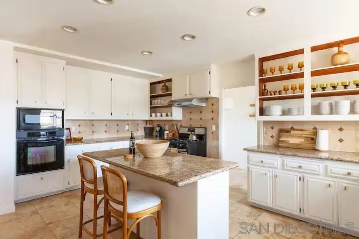 837 4th Street Encinitas, CA 92024
