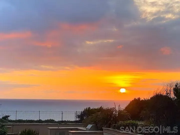 837 4th Street Encinitas, CA 92024