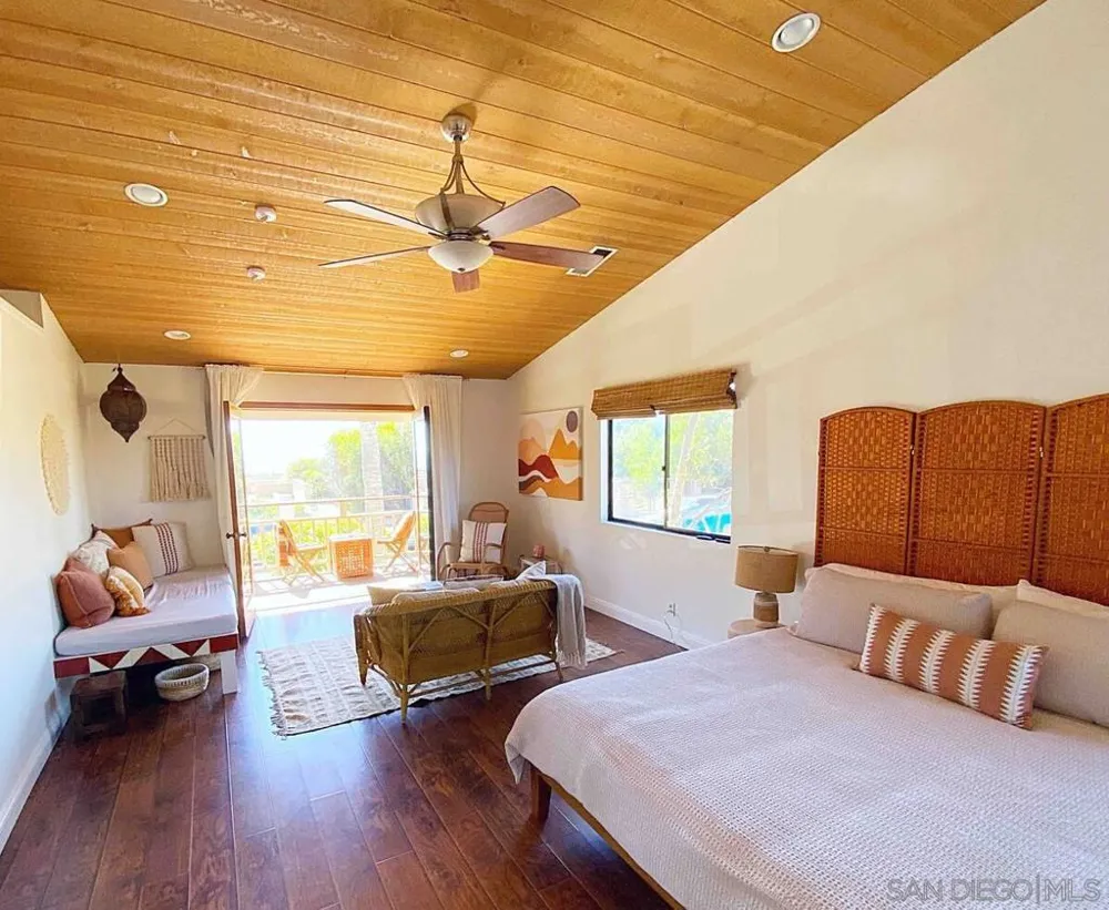 837 4th Street Encinitas, CA 92024