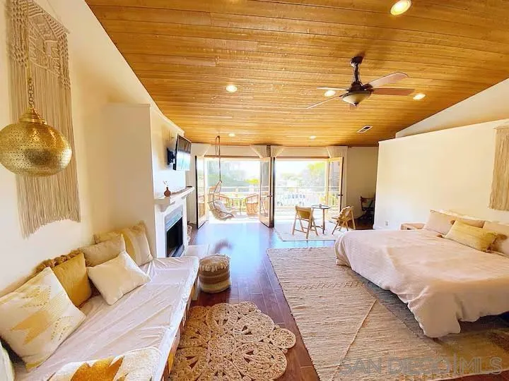 837 4th Street Encinitas, CA 92024