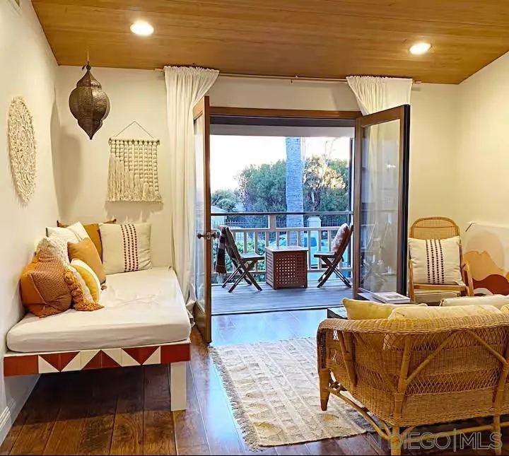 837 4th Street Encinitas, CA 92024