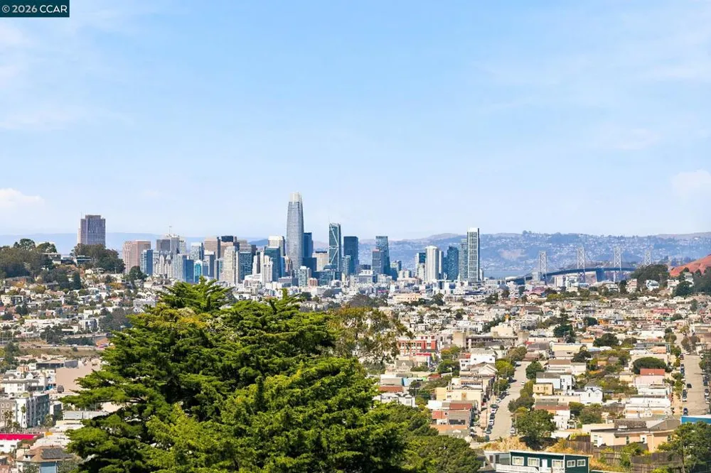 124 Frankfort St Daly City, CA 94014