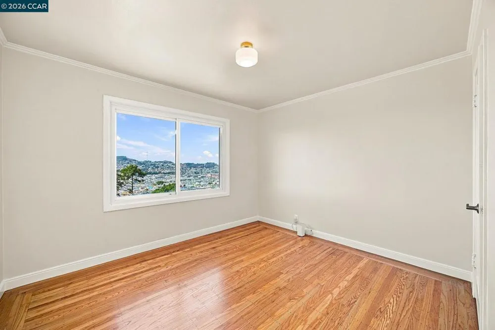 124 Frankfort St Daly City, CA 94014