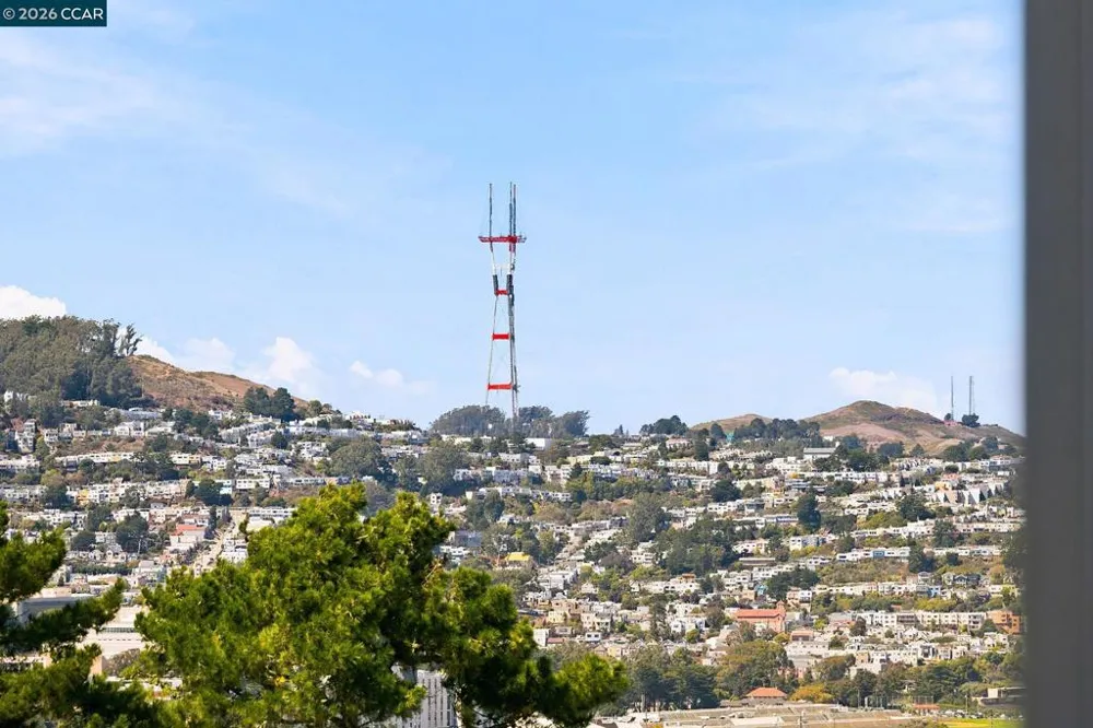 124 Frankfort St Daly City, CA 94014